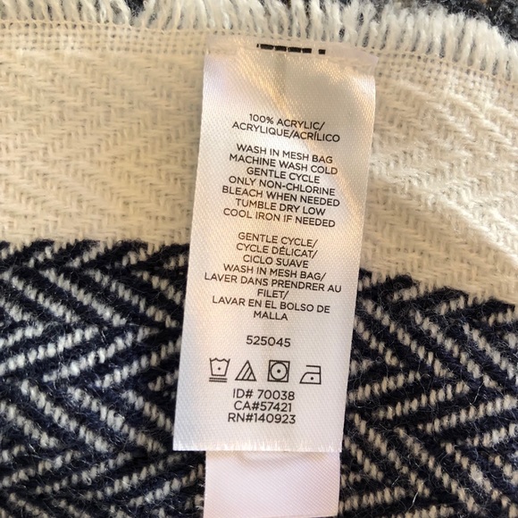 HP! Loft Open Poncho in Navy & Winter White NWT Size Small - Picture 7 of 8